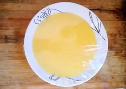 Make Seven eggs step 1