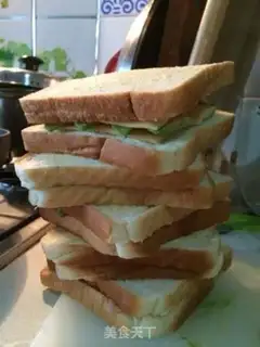 Make Breakfast avocado sandwiches step 5