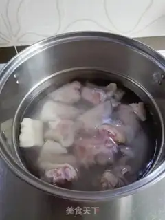 Make Red burning pig hoof step 2