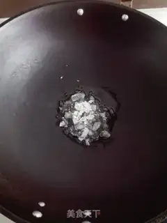 Make Red burning pig hoof step 4