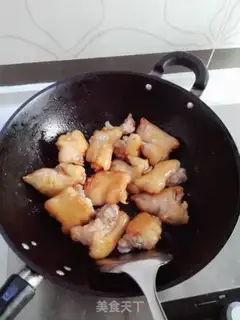 Make Red burning pig hoof step 6