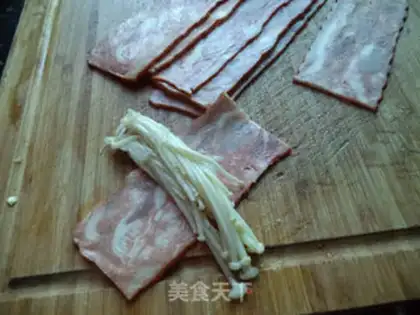 Make Bacon rolls step 4