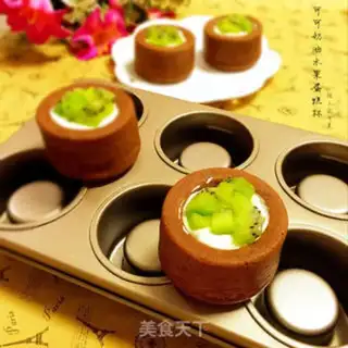 Make Coco cream fruit cake step 9