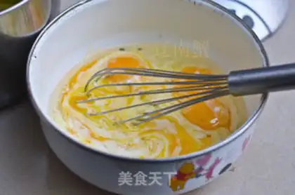 Make Strawberry cream cake step 0