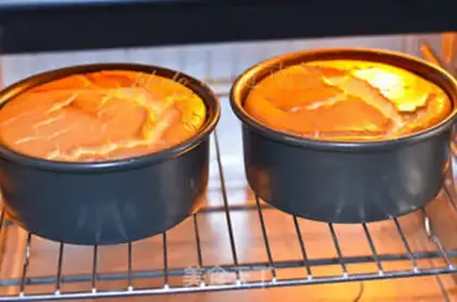 Make Strawberry cream cake step 8
