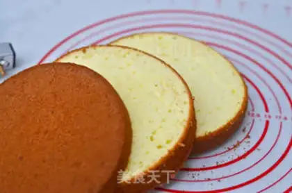 Make Strawberry cream cake step 11