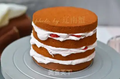 Make Strawberry cream cake step 15