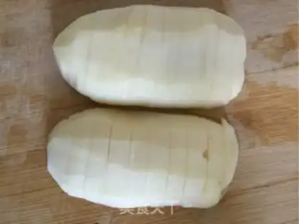 Make Pork chicken wings and potatoes step 3