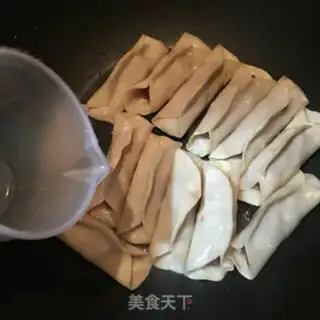 Make Fresh pot sticker step 3
