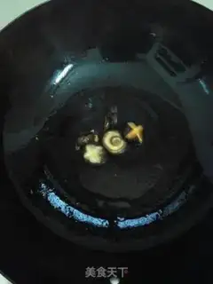 Make Chinese beef pellets for cooking step 4