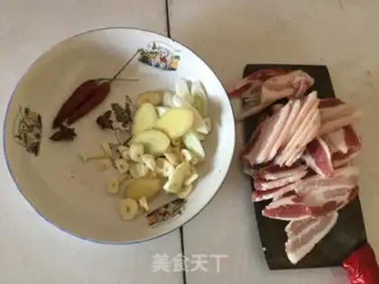 Make A hand tore with eggplant step 1