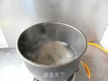 Make Onion noodles step 2