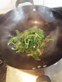 Make Scrambled spinach step 5