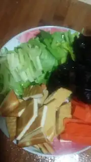 Make The celery fragrance is fried wood step 1