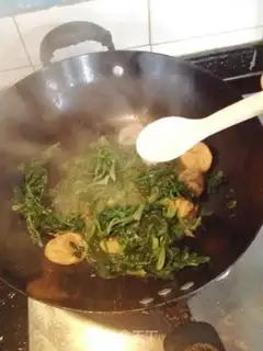 Make Scrambled spinach step 8