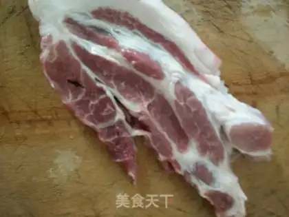 Make Celery pork dumplings step 2