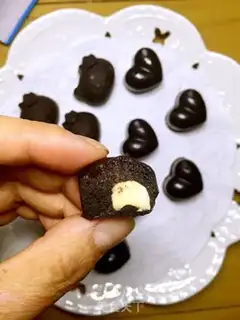 Make Gorgeous chocolate step 9