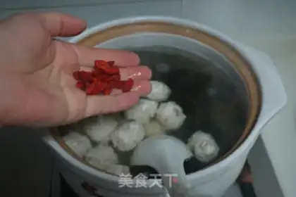 Make Fishball seaweed soup step 9