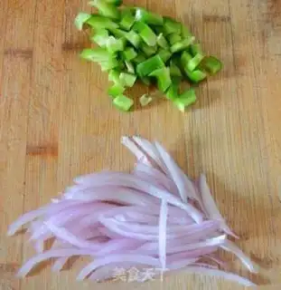 Make A little pizza from the pasta step 1