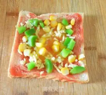 Make A little pizza from the pasta step 5