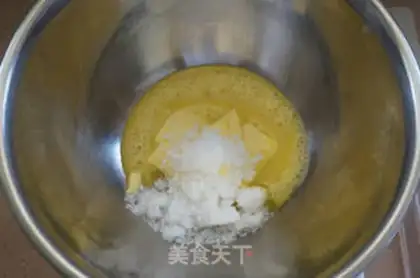 Make Cardiac coconut bread step 5