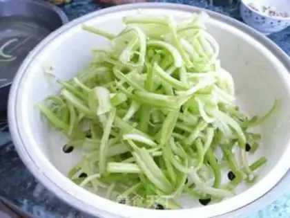 Make Shrimp fried celery step 4