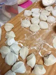 Make A box of meat and raisins step 7