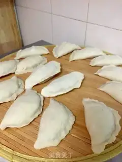 Make A box of meat and raisins step 11