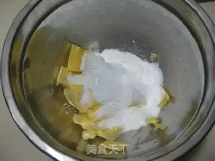 Make Berry crackers step 1