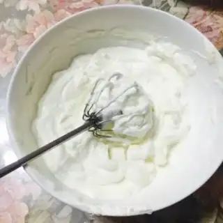 Make Strawberry chili cake step 1