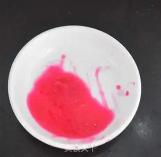 Make Cake rolls of flamingo step 1