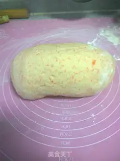 Make Carrot rolls step 4