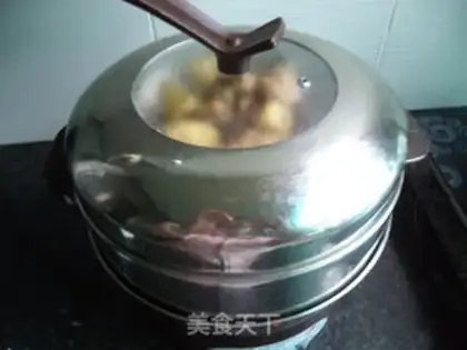 Make Potato steaming pigs