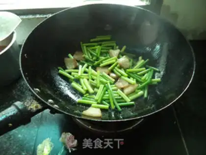 Make Garlic pasta step 4