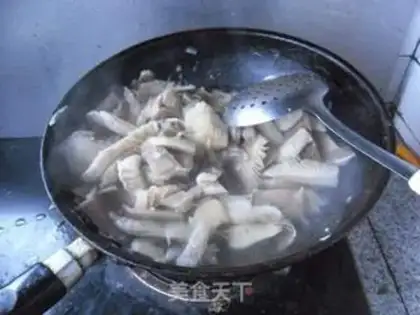 Make Scrambled mushrooms step 6