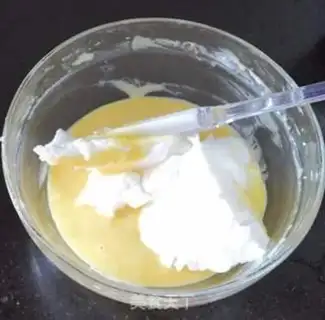 Make Cake rolls of flamingo step 8