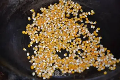 Make Homemade popcorn step 1