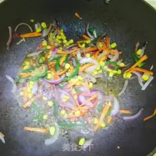 Make Black pepper steak, chicken leg rice step 5
