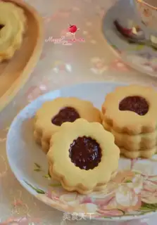 Make Berry crackers step 16