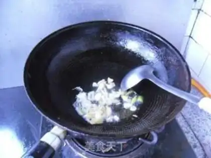 Make Scrambled mushrooms step 8