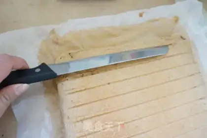 Make A giraffe roll step 12