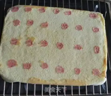 Make Cake rolls of flamingo step 14