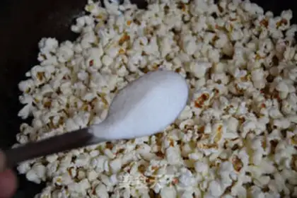 Make Homemade popcorn step 5