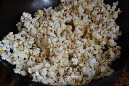 Make Homemade popcorn step 6