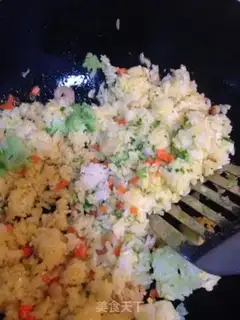 Make Emerald gold fried rice step 6