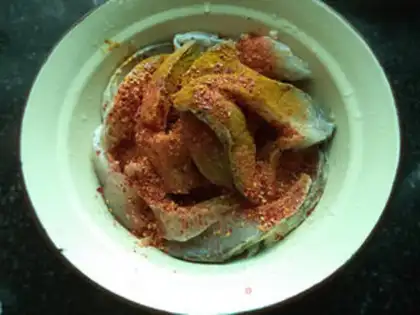 Make Curry fish step 1