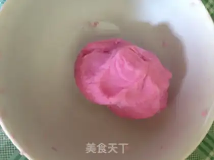 Make A rose cake step 3