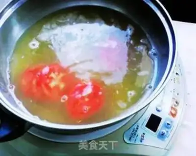 Make Tomato egg soup step 2