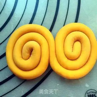 Make Fancy buns step 14