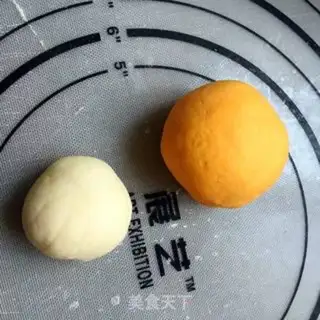 Make Fancy buns step 18